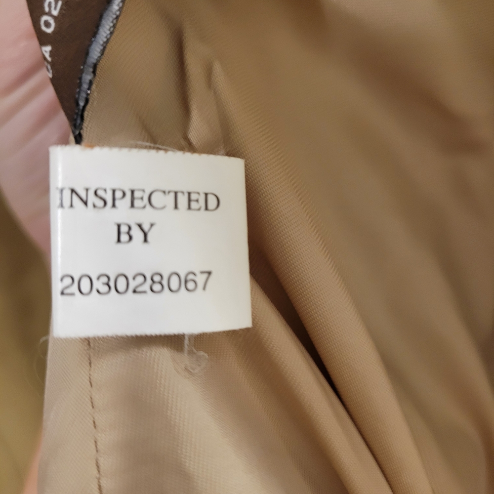 Danier Beige Leather Jacket - Picture 10 of 10